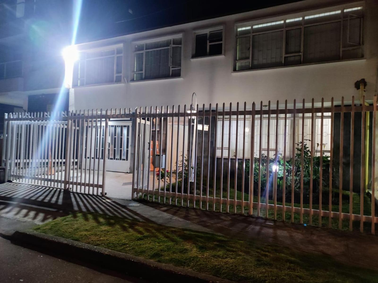 בוגוטה Colisseum Roma House- Campin Simon Bolivar Movistar Embajada Compensar מראה חיצוני תמונה